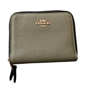 Coach double zip two tone compact wallet. Pebbled leather, gold hardware EUC
